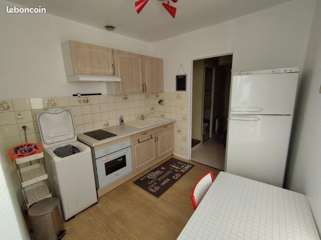 Madeleine - T2 Meublé - Séjour, chambre et cuisine indépendante
